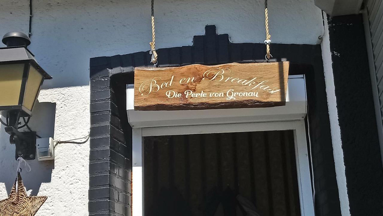 Bed Und Breakfast "Die Perle Von Gronau" โกรเนา ภายนอก รูปภาพ